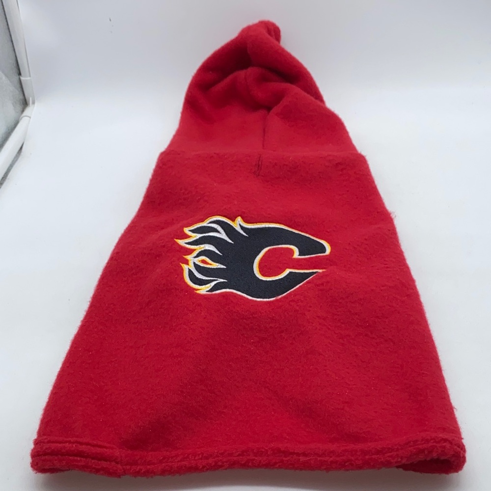 NHL Calgary Flames Hockey Team Dog Red Fleece Hoodie Sweater Size Large